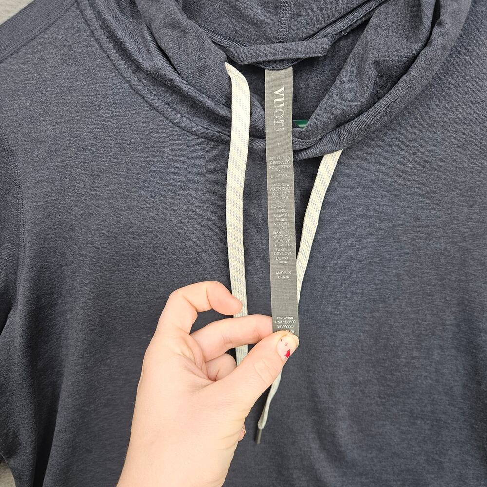 Vuori Hoodie Blue Gray Athleisure Pullover Size Medium Loungwear - Picture 6 of 7